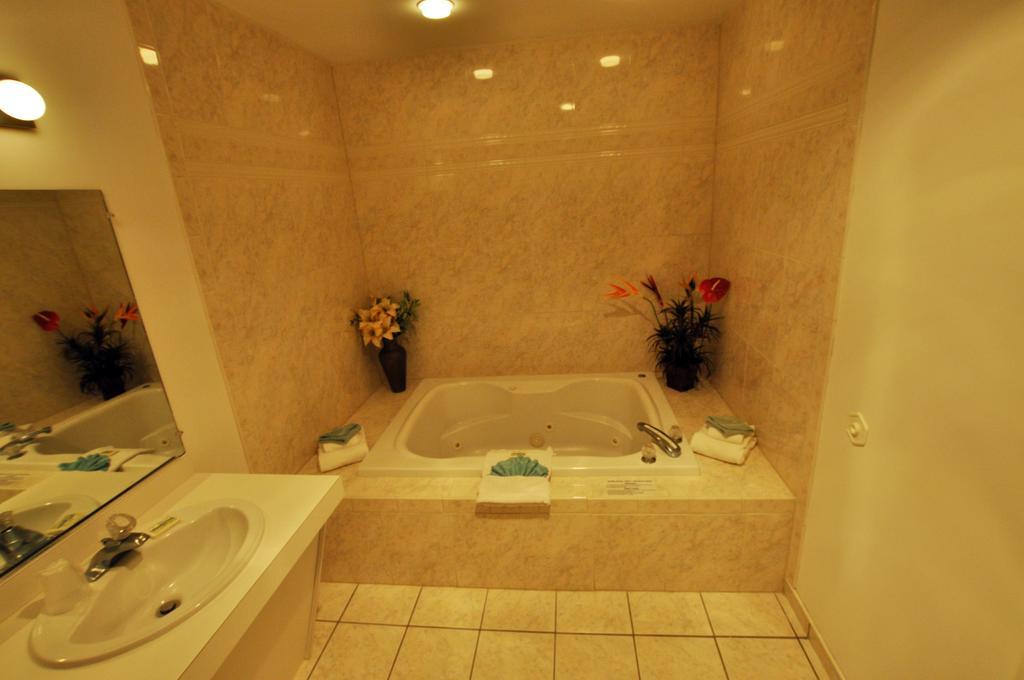 Riviera Resort & Suites Wildwood Pokoj fotografie